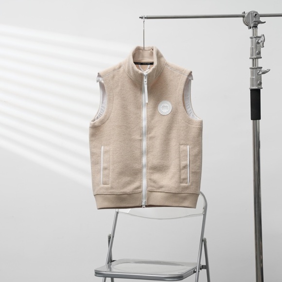 Canada Goose Beige Vest - Picture 1 of 8